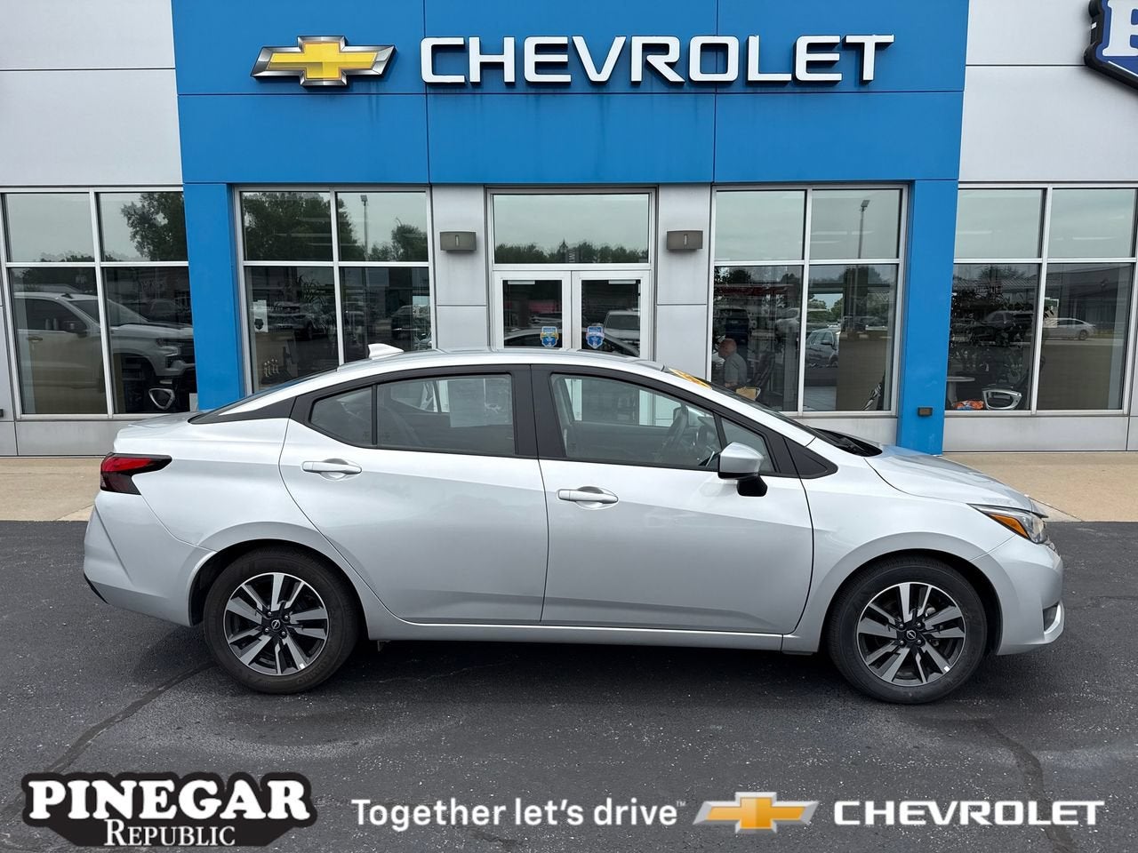  2025 Nissan Versa SV FWD   