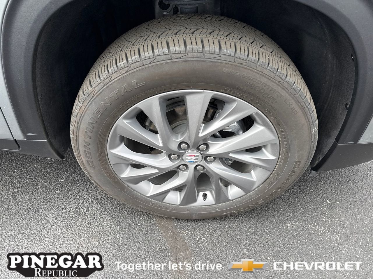 View vehicle photo 6