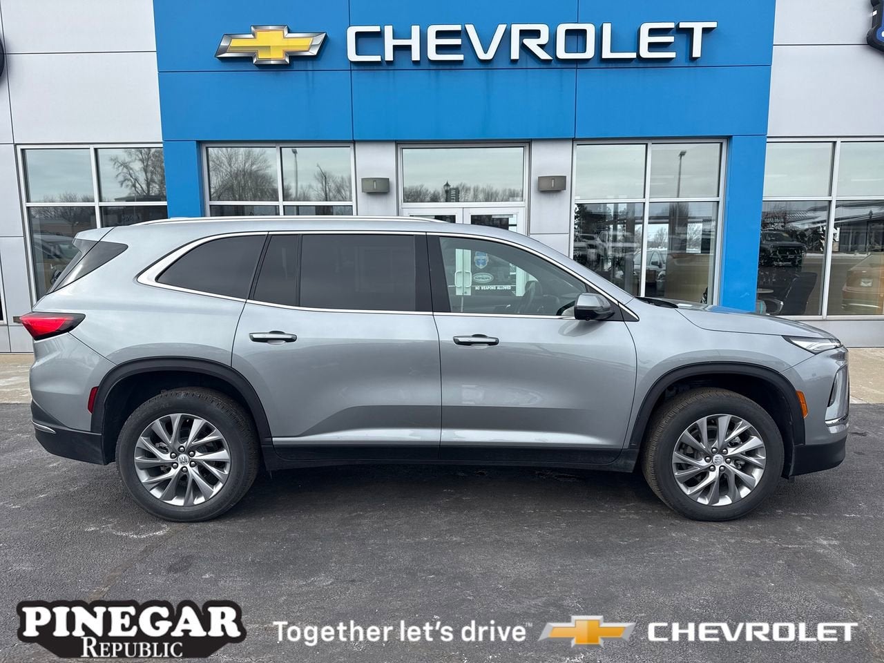 2025 Buick Enclave Preferred AWD