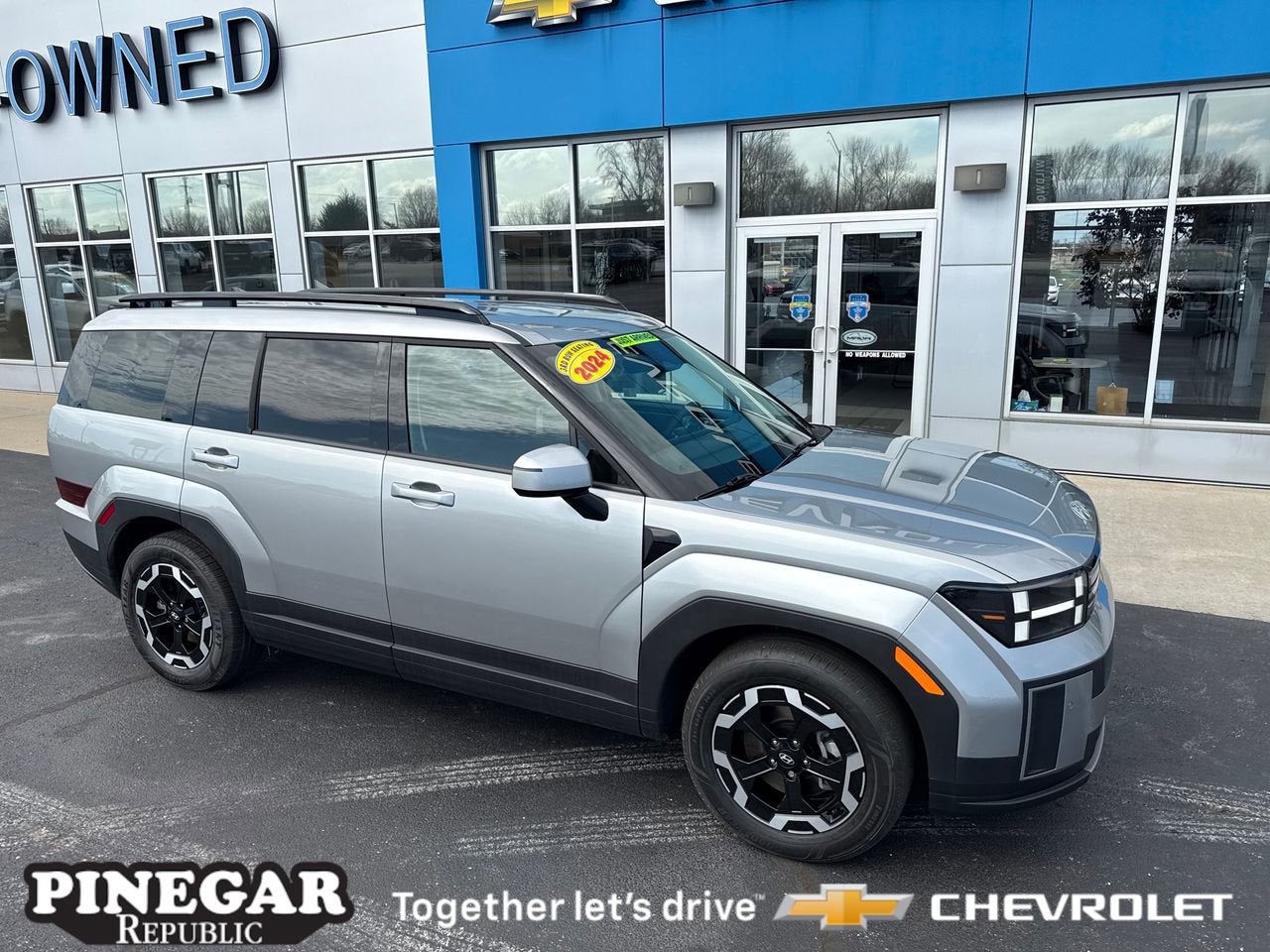 View vehicle photo 5