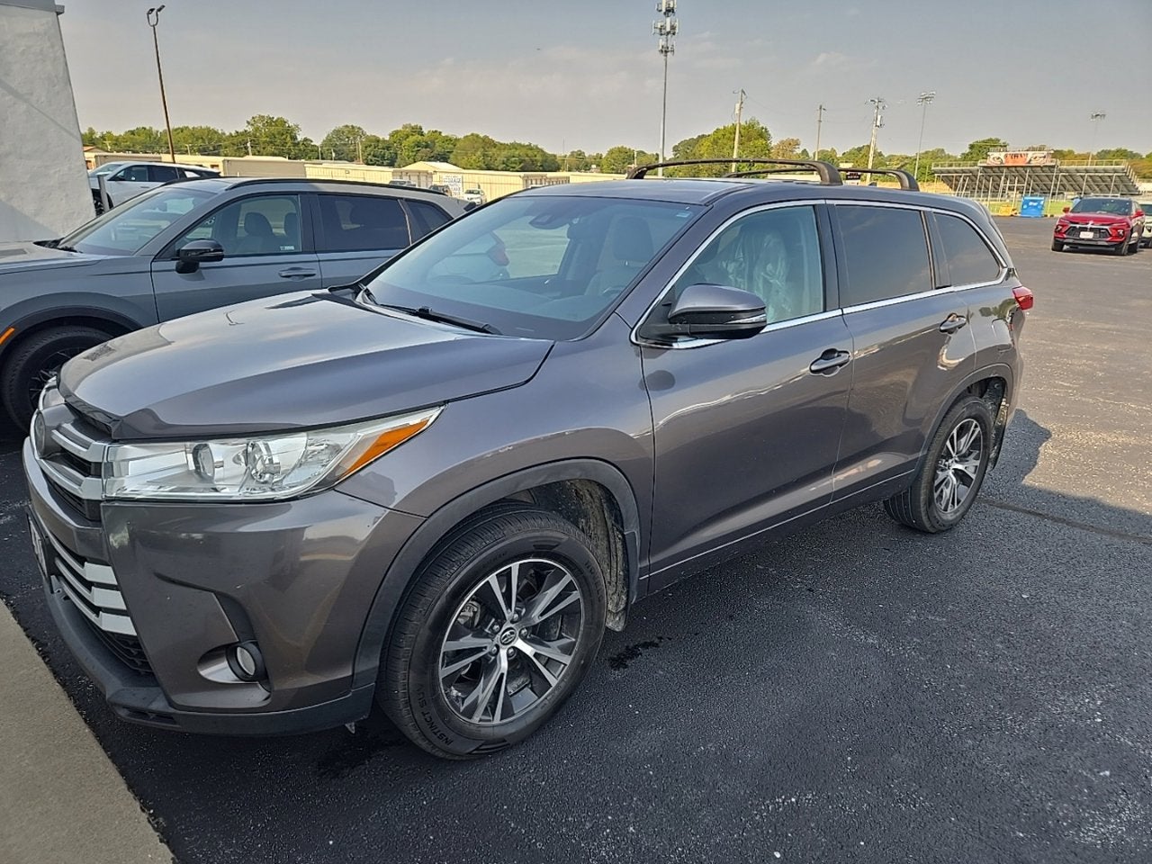 Gray 2018 Toyota Highlander SUV / Crossover All-Wheel Drive Automatic