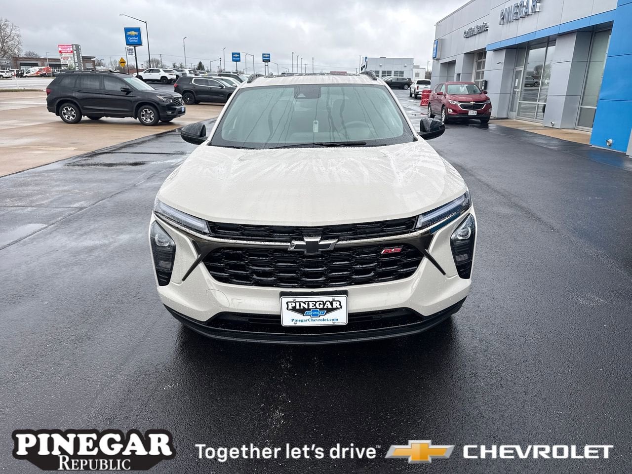 View vehicle photo 2