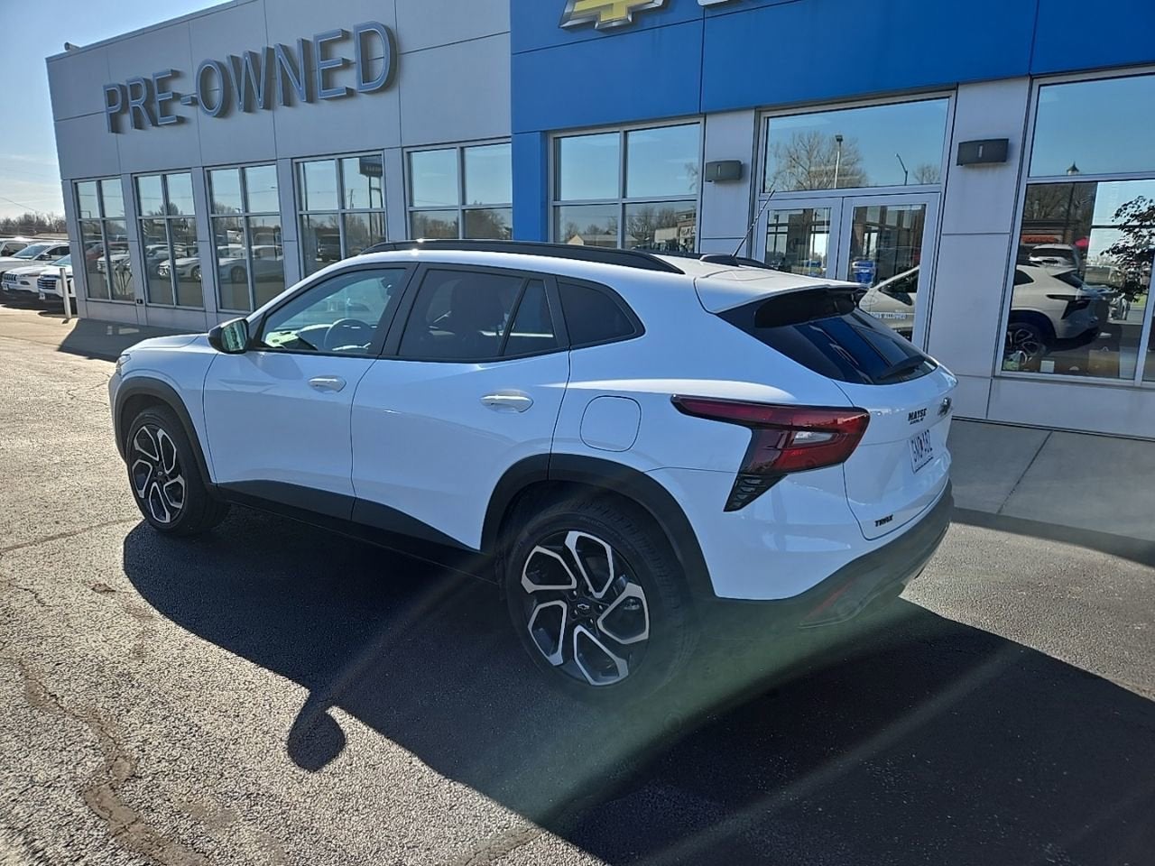 View vehicle photo 4