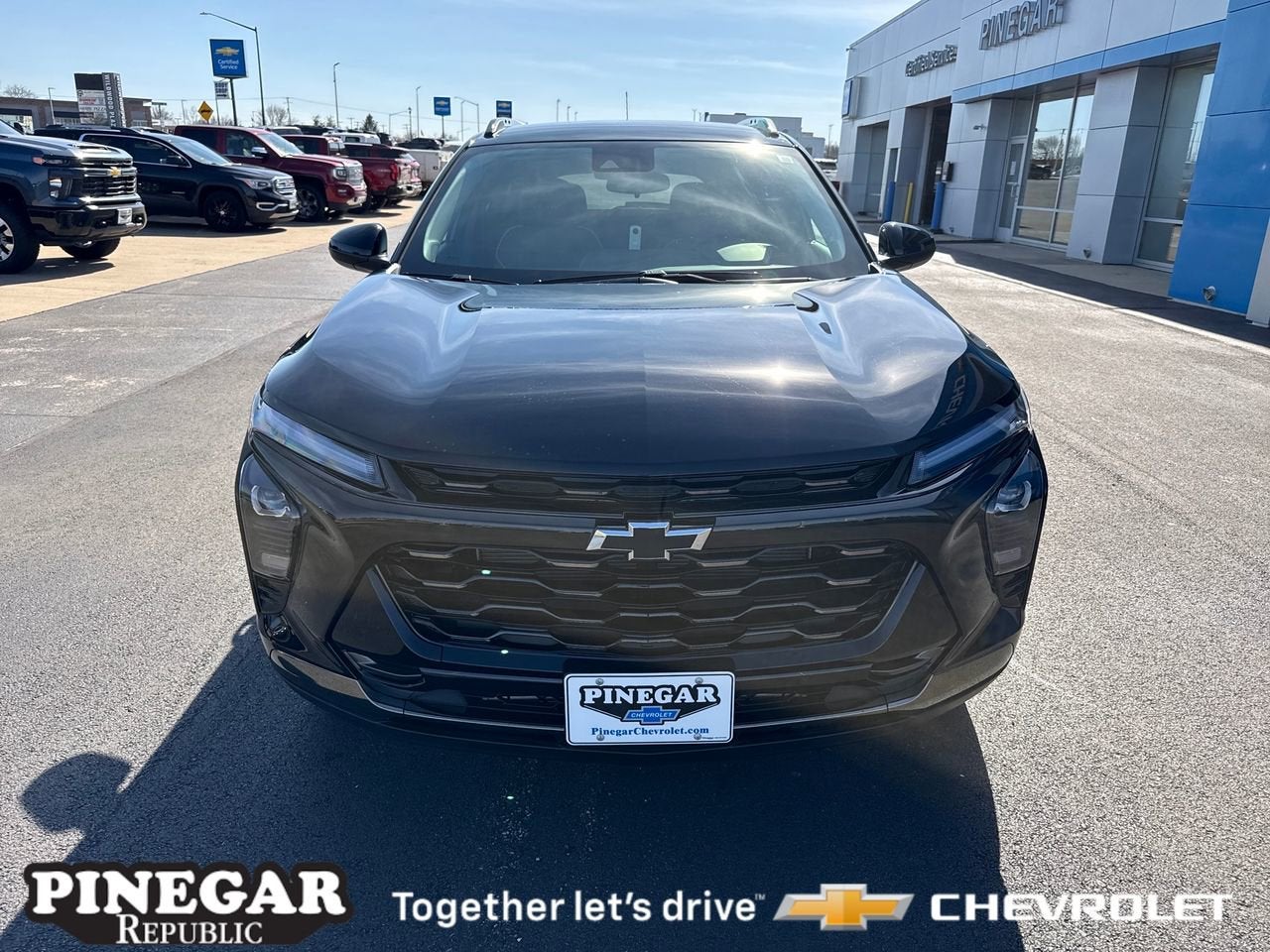 View vehicle photo 2