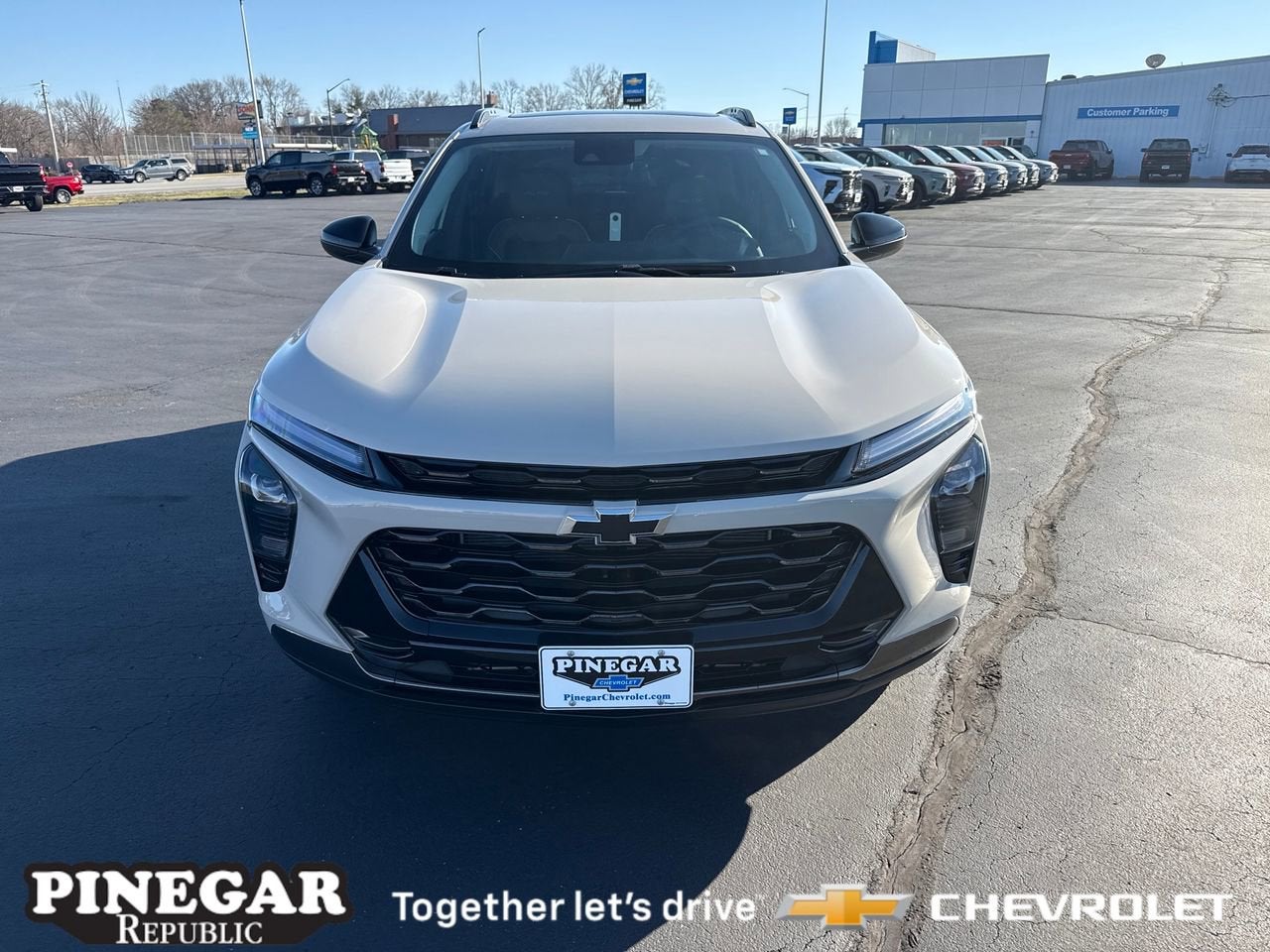 View vehicle photo 2