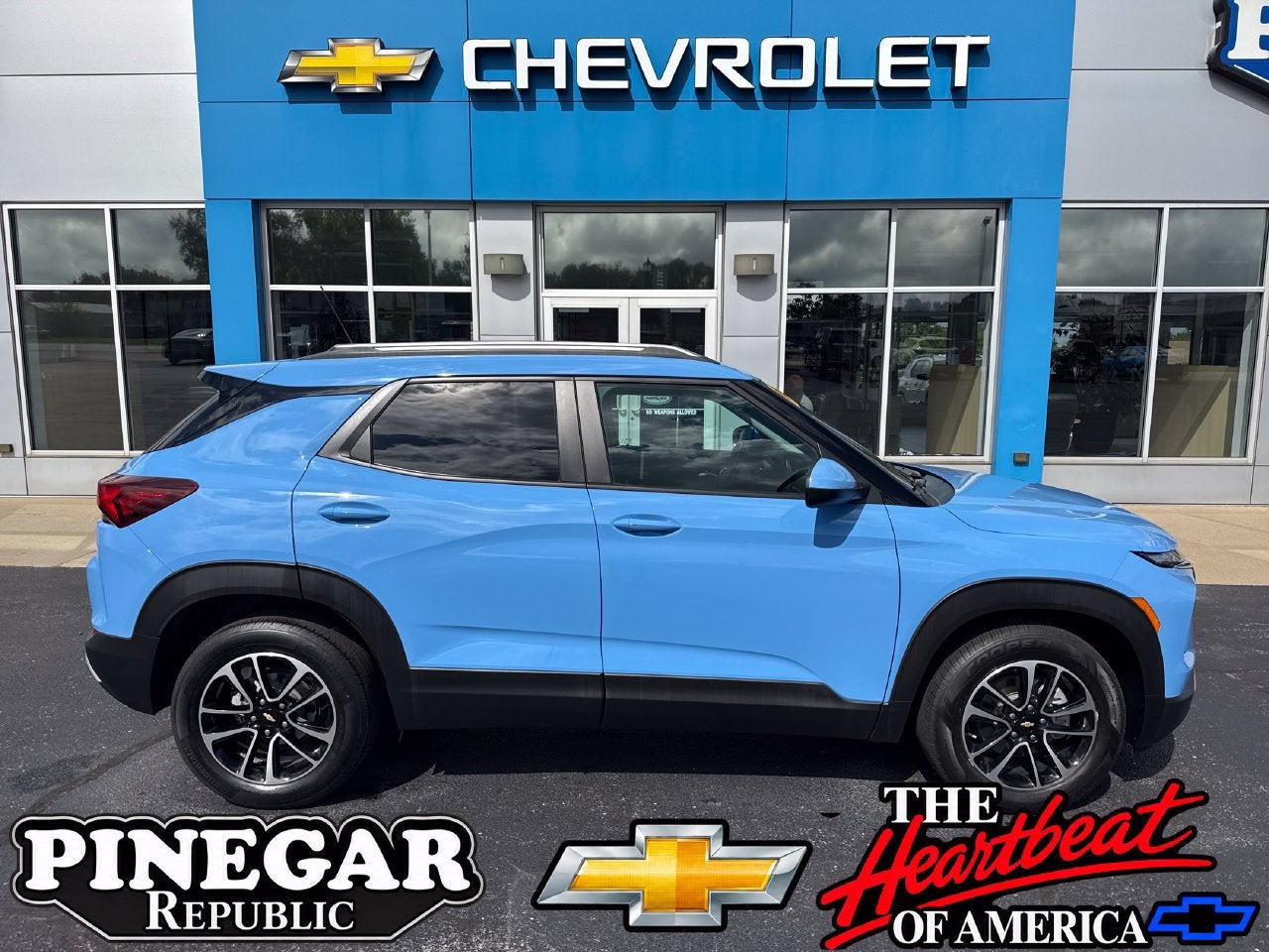 Fountain Blue 2024 Chevrolet Trailblazer SUV / Crossover Front-Wheel Drive Automatic