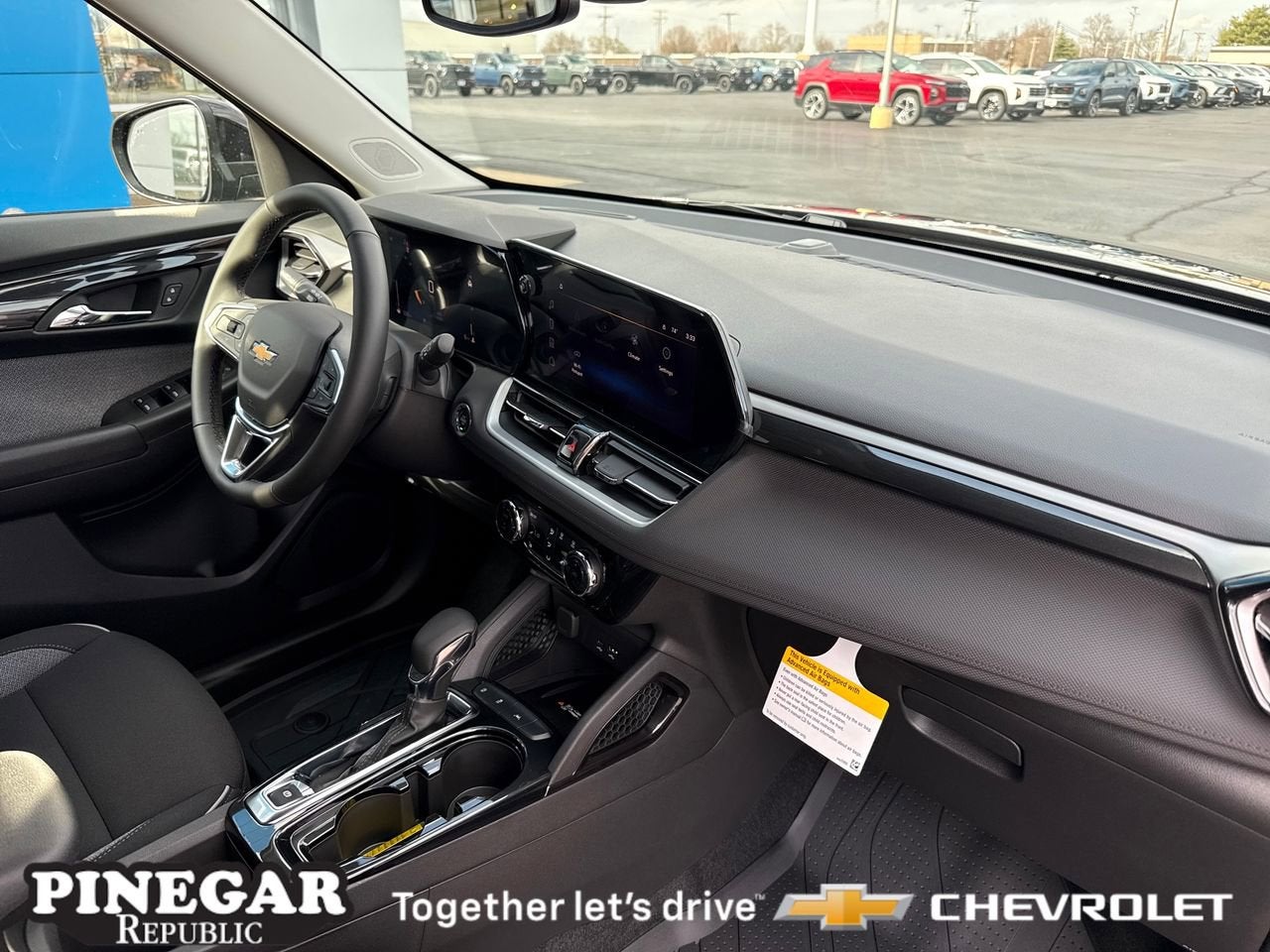 View vehicle photo 6