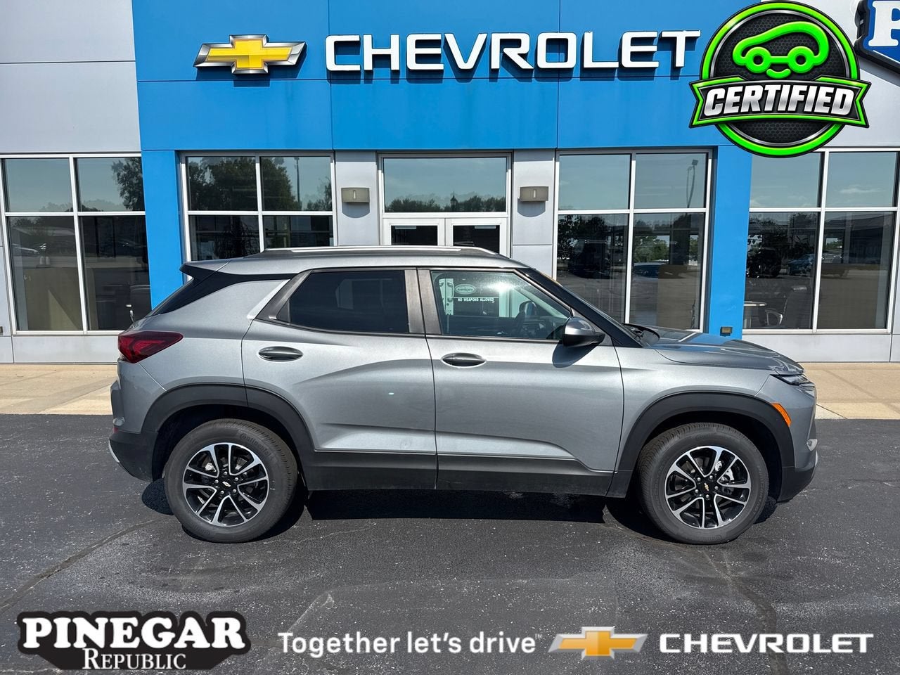 Sterling Gray Metallic 2025 Chevrolet Trailblazer SUV / Crossover Four-Wheel Drive Automatic