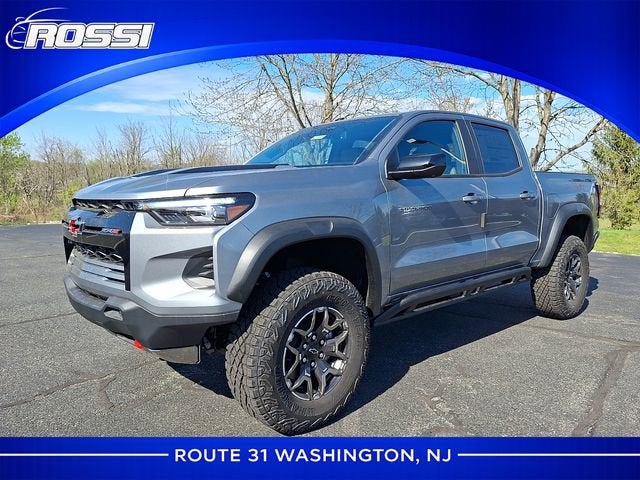 Sterling Gray Metallic 2026 Chevrolet Colorado Pickup Truck Four-Wheel Drive Automatic