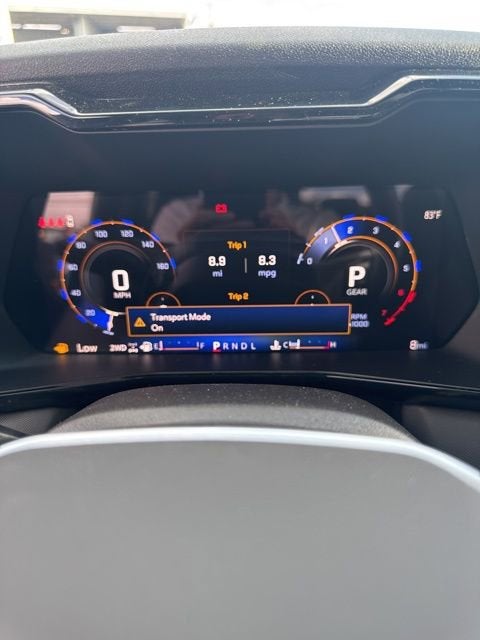 View vehicle photo 7