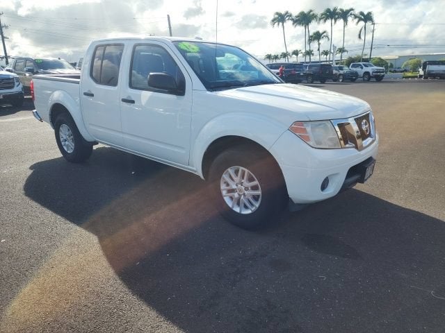 White 2016 Nissan Frontier Pickup Truck Four-Wheel Drive 