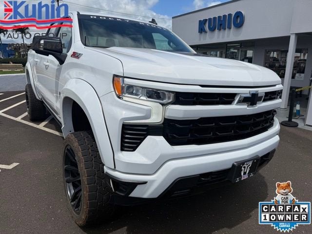 View vehicle photo 2