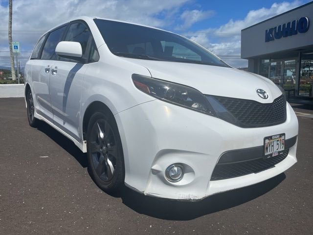 2015 Toyota Sienna SE 8-Passenger