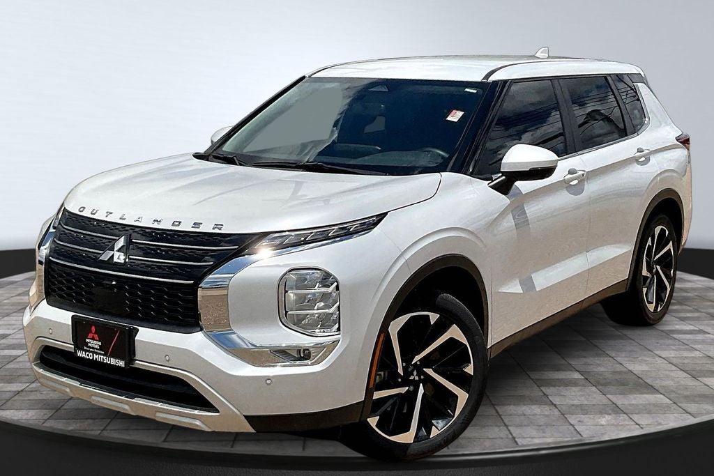 Diamond White 2023 Mitsubishi Outlander SE FWD SUV / Crossover Front-Wheel Drive Continuously Variable Transmission