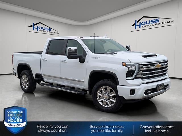 Summit White 2026 Chevrolet Silverado 3500HD Pickup Truck Four-Wheel Drive Automatic