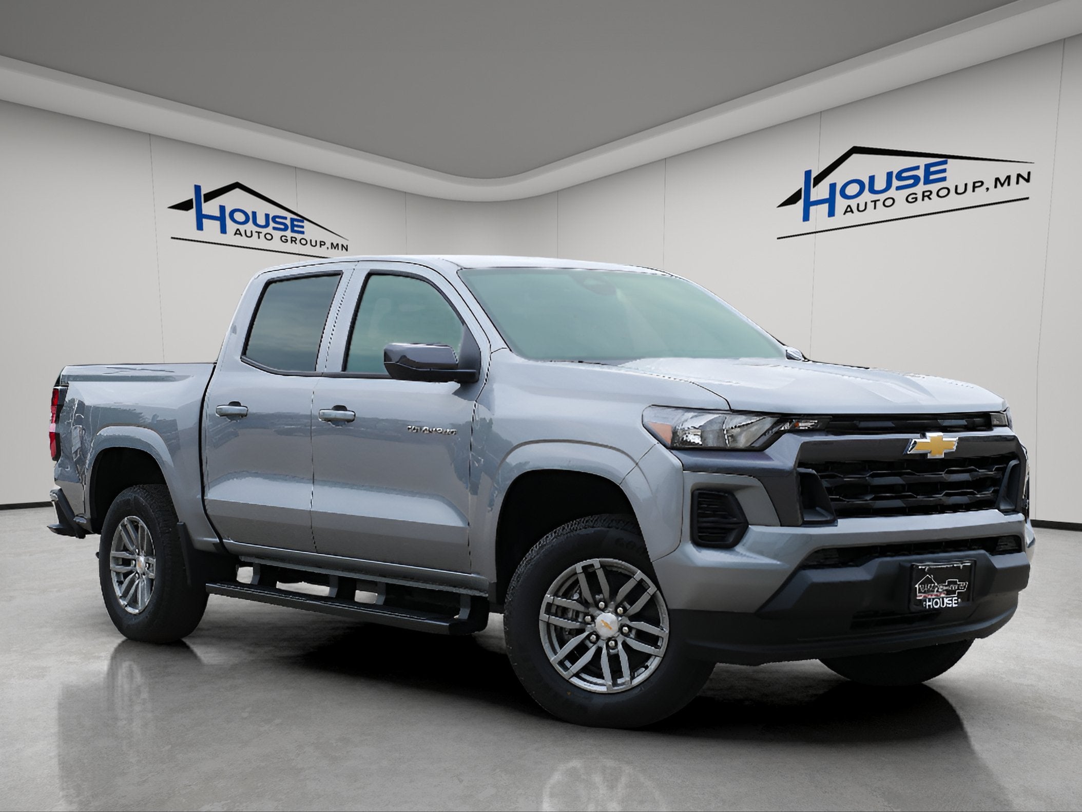 Sterling Gray Metallic 2025 Chevrolet Colorado Pickup Truck 4X2 Automatic