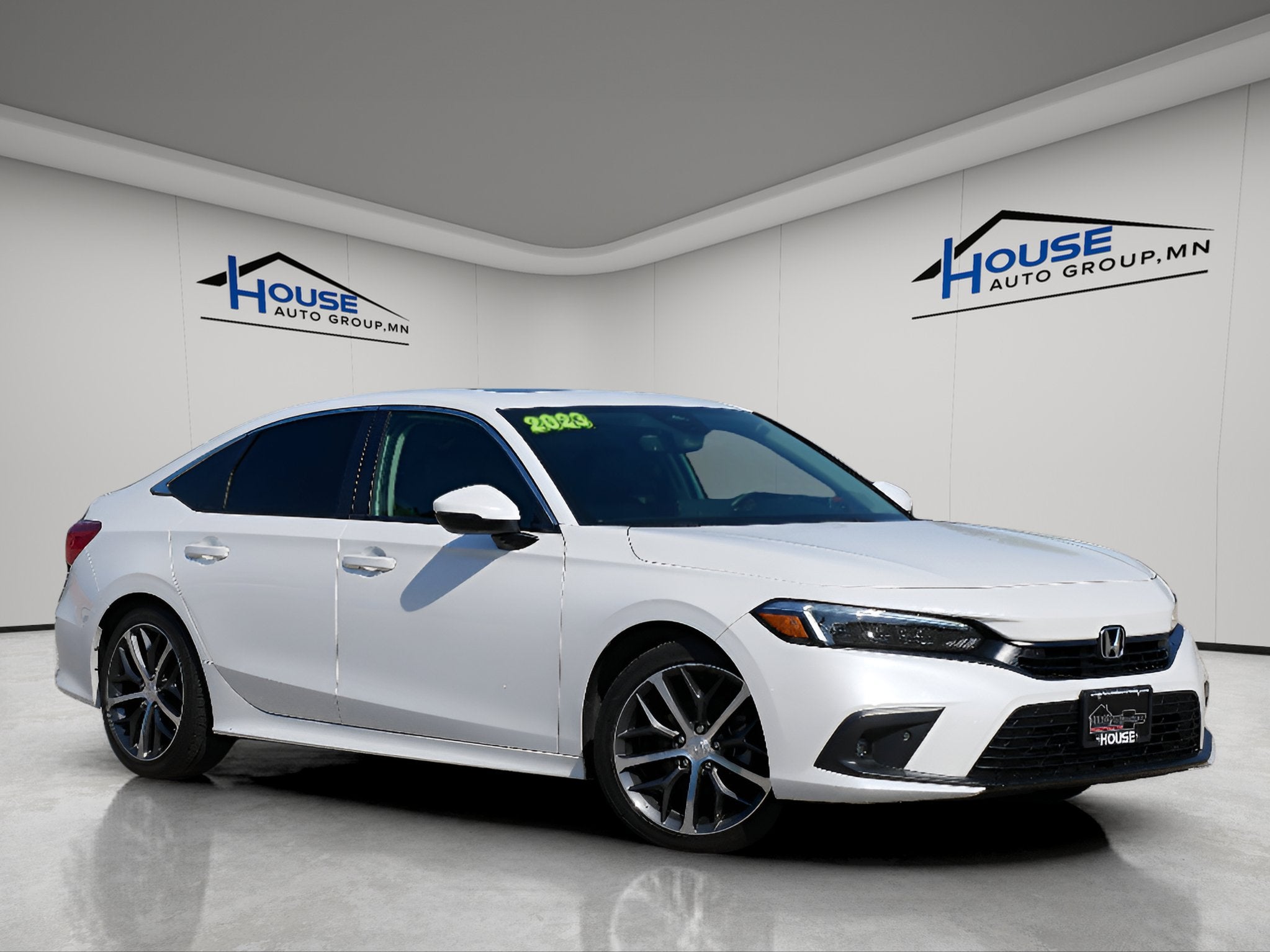 2023 Honda Civic Touring FWD   