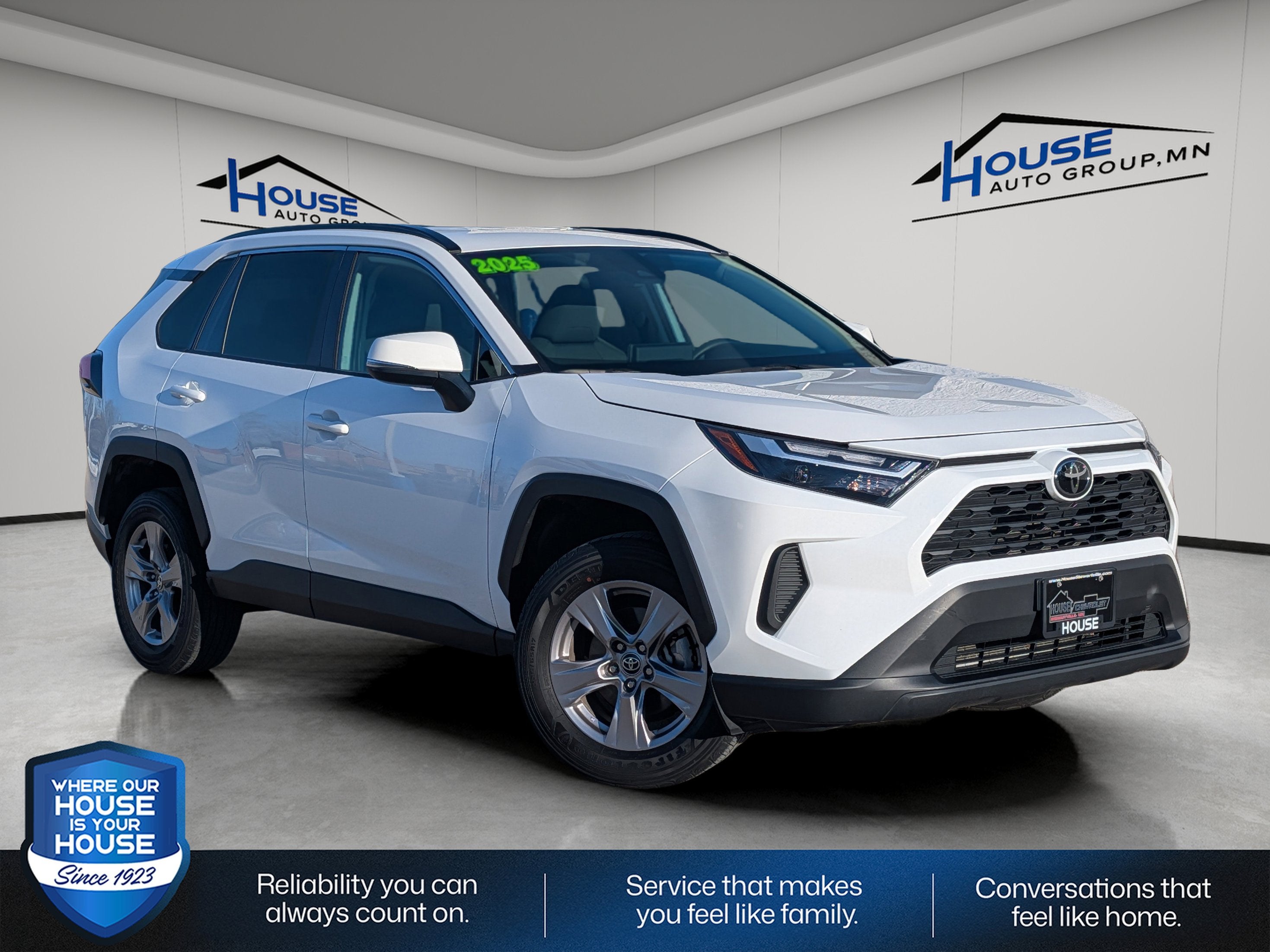 2025 Toyota RAV4 XLE AWD