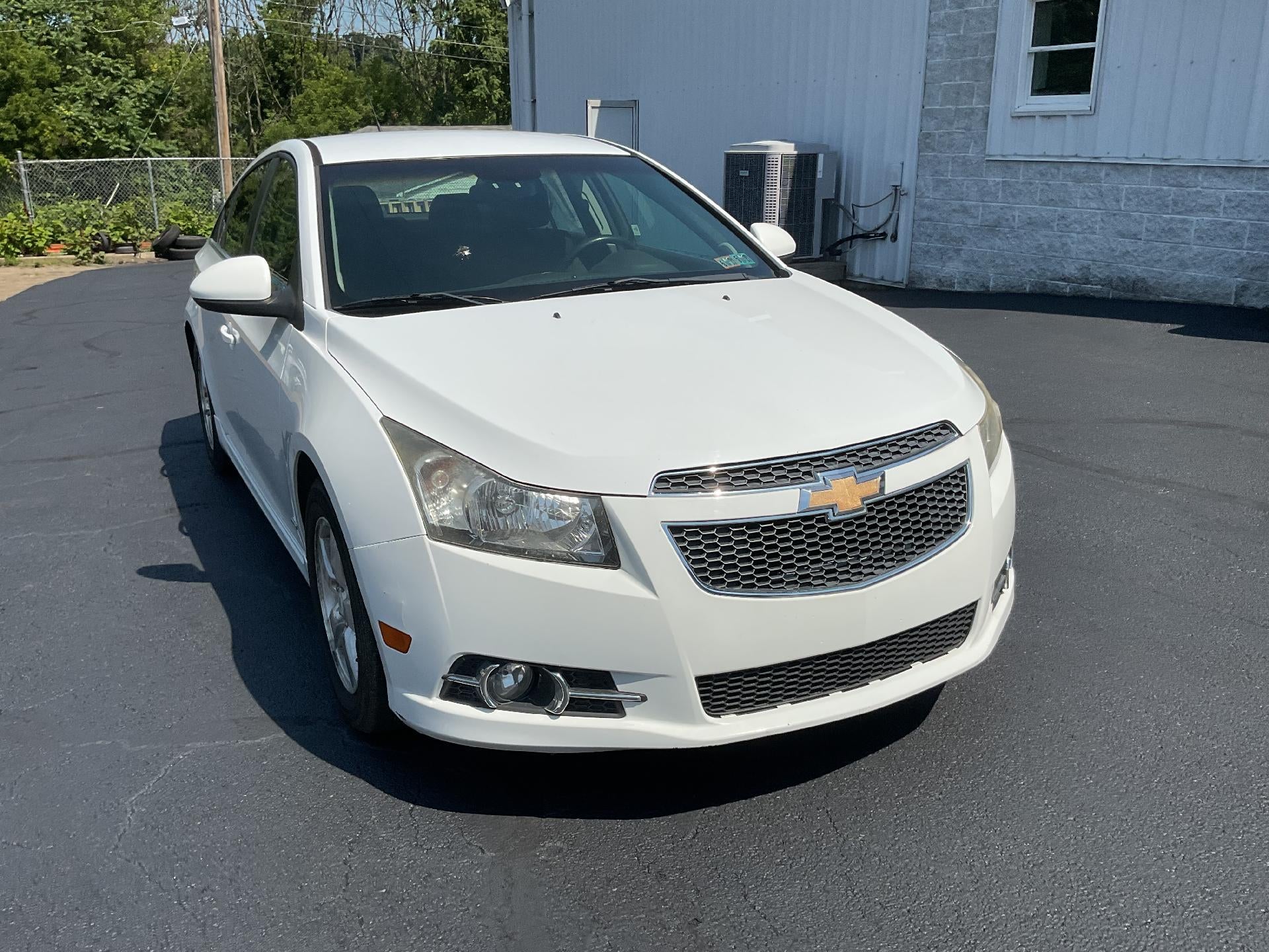  2011 Chevrolet Cruze 1LT Sedan FWD   