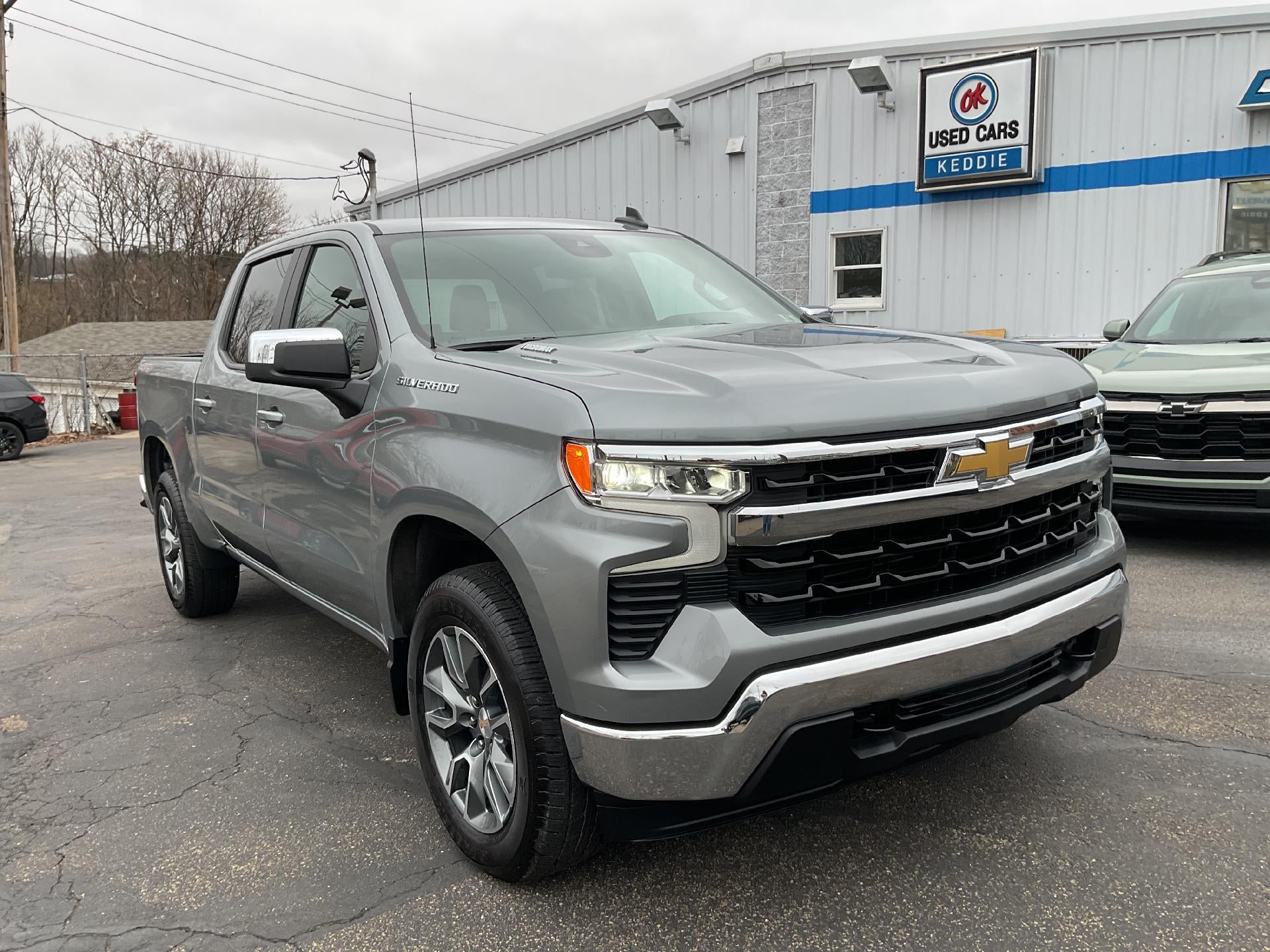 Sterling Gray Metallic 2026 Chevrolet Silverado 1500 Pickup Truck Four-Wheel Drive Automatic