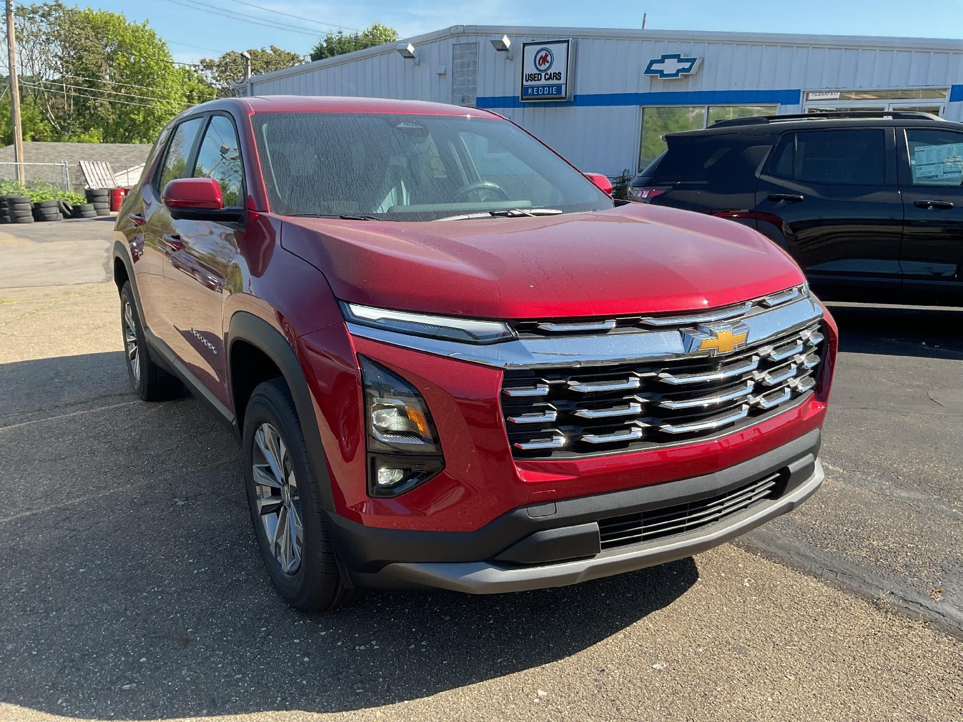 Radiant Red Tintcoat 2026 Chevrolet Equinox SUV / Crossover Front-Wheel Drive Automatic