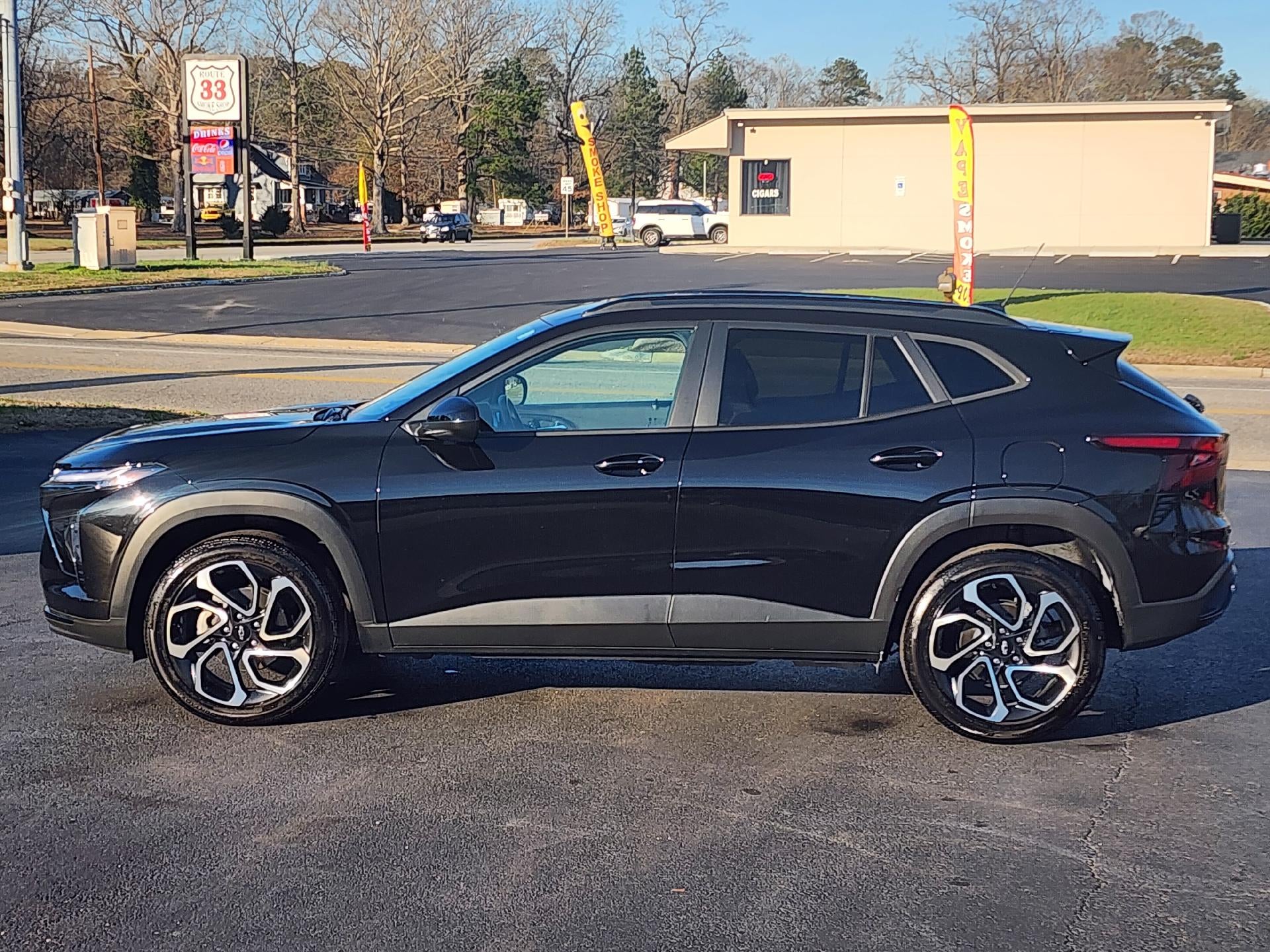 Mosaic Black Metallic 2025 Chevrolet Trax RS with 2RS FWD SUV / Crossover Front-Wheel Drive Automatic