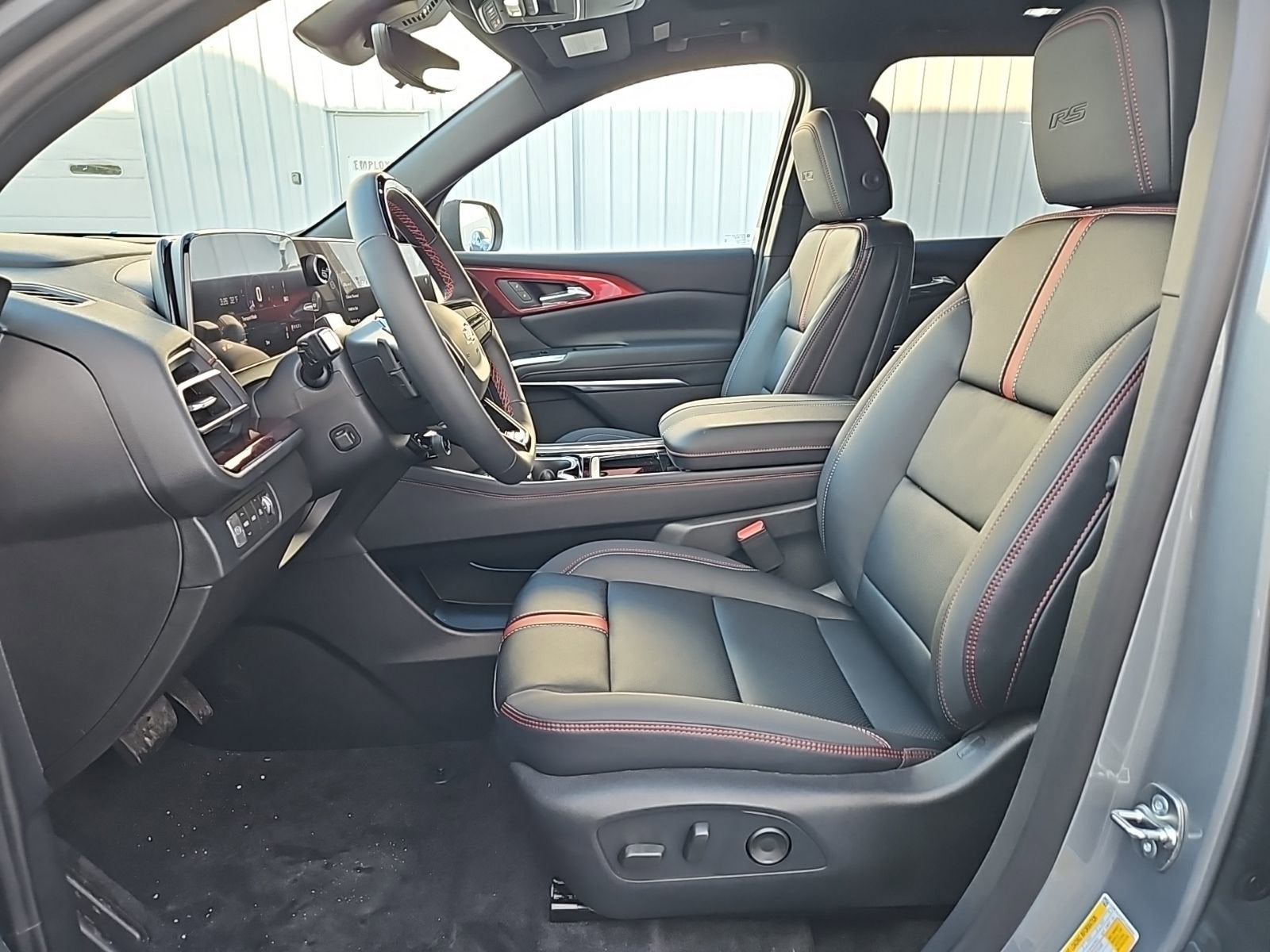 View vehicle photo 7