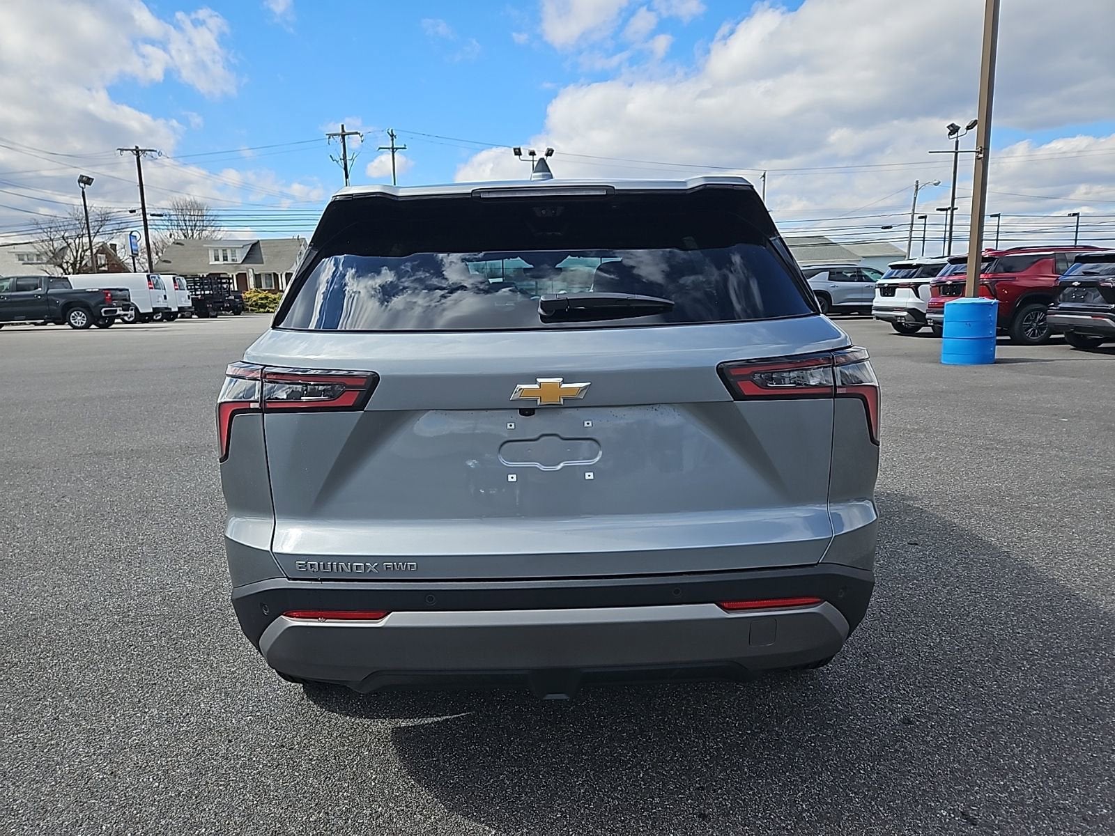 View vehicle photo 5