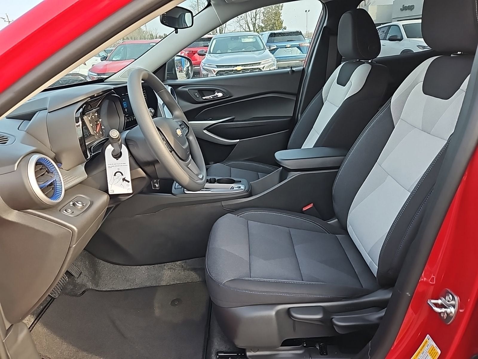 View vehicle photo 6