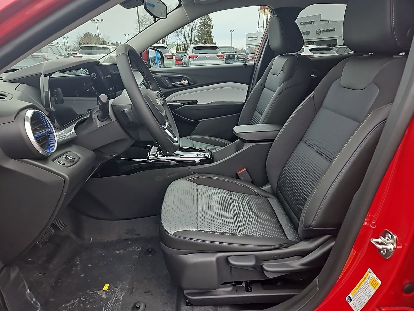 View vehicle photo 7