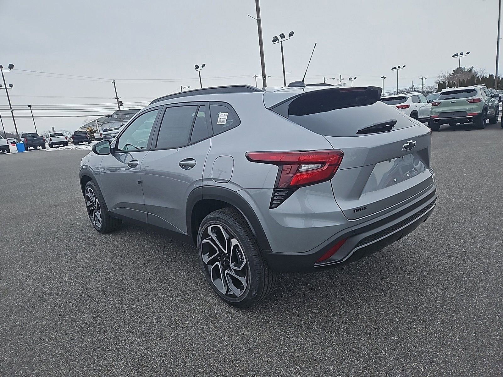 View vehicle photo 4