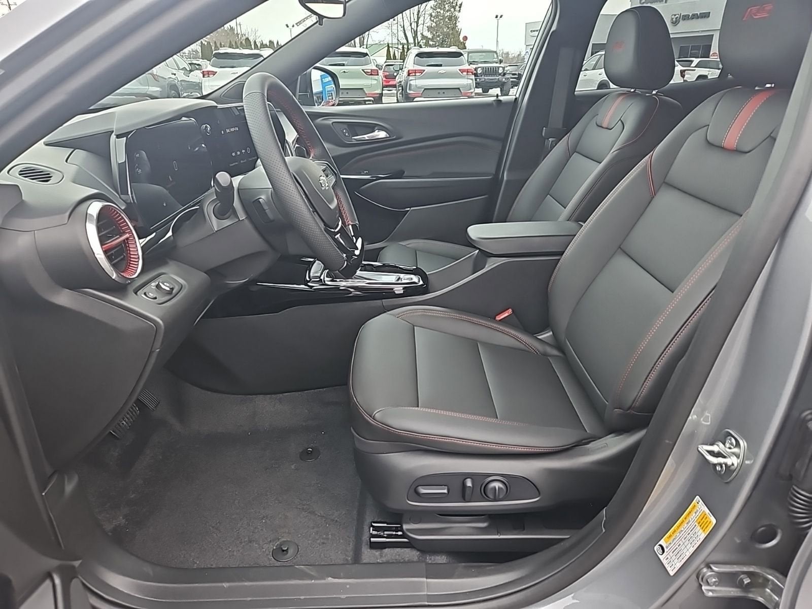 View vehicle photo 7