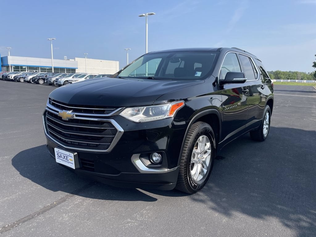 Mosaic Black Metallic 2019 Chevrolet Traverse SUV / Crossover Four-Wheel Drive Automatic