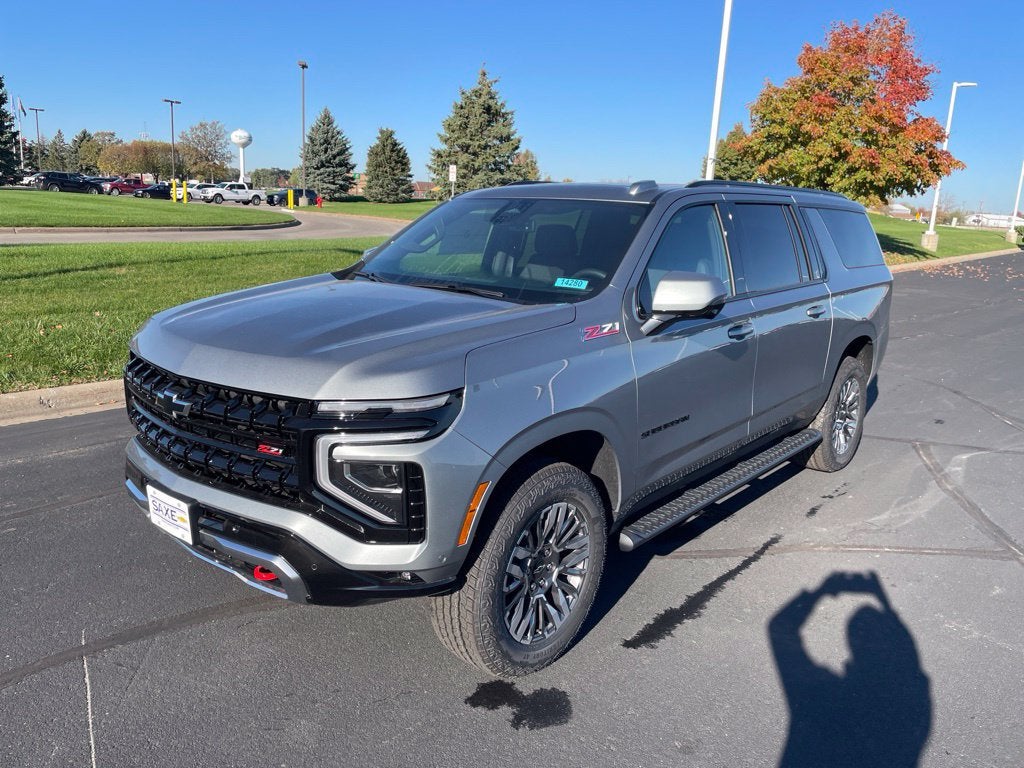 Sterling Gray Metallic 2026 Chevrolet Suburban SUV / Crossover Four-Wheel Drive Automatic