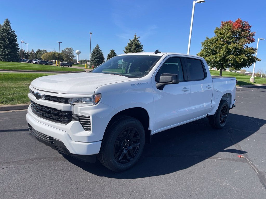 Summit White 2026 Chevrolet Silverado 1500 Pickup Truck Four-Wheel Drive Automatic