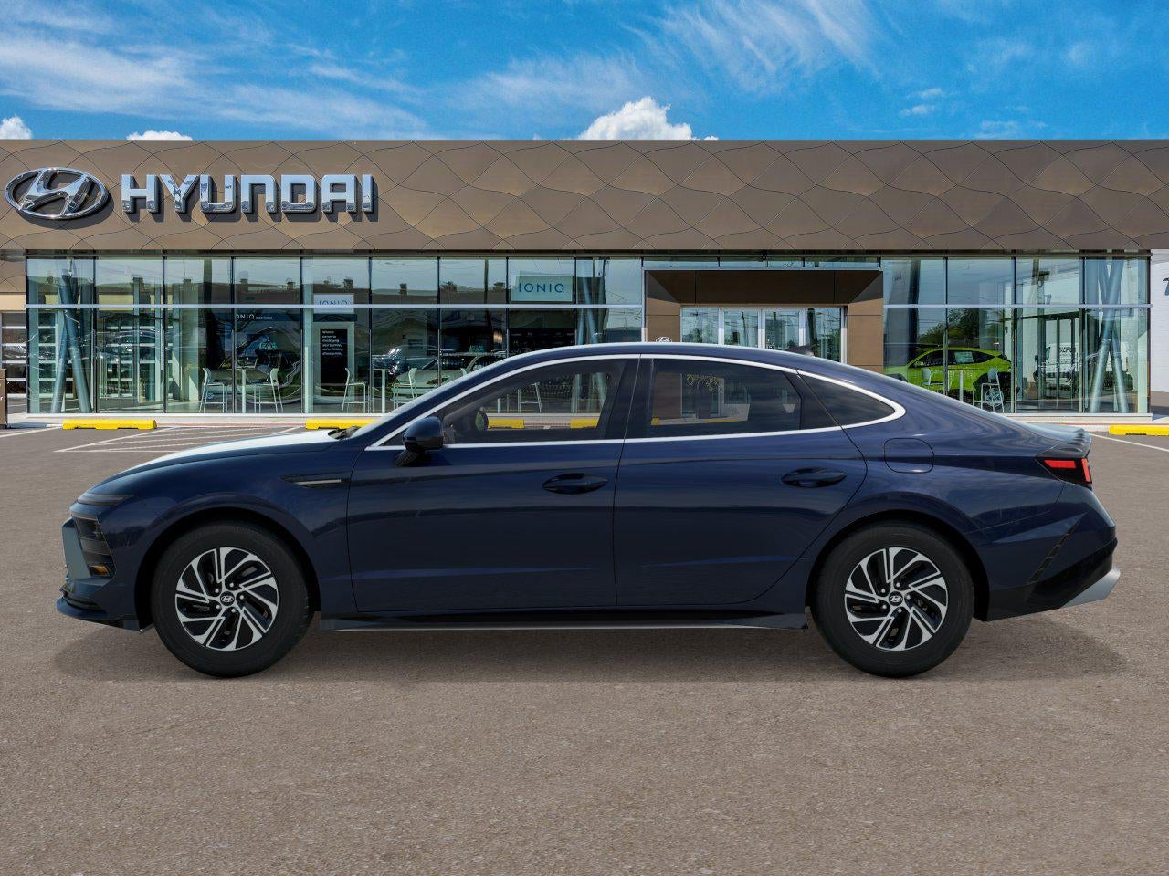 View vehicle photo 3
