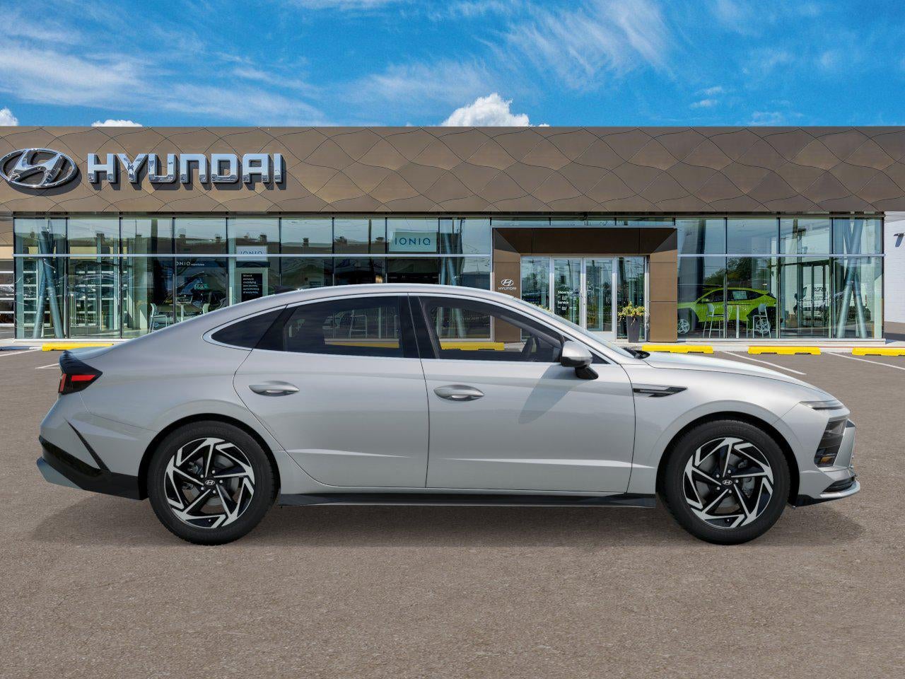 View vehicle photo 7