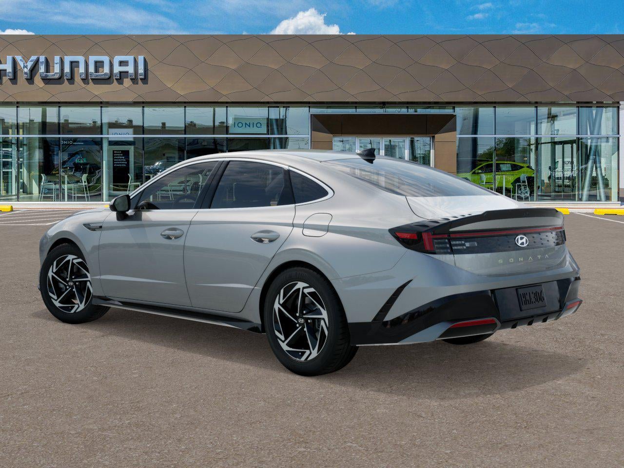 View vehicle photo 5