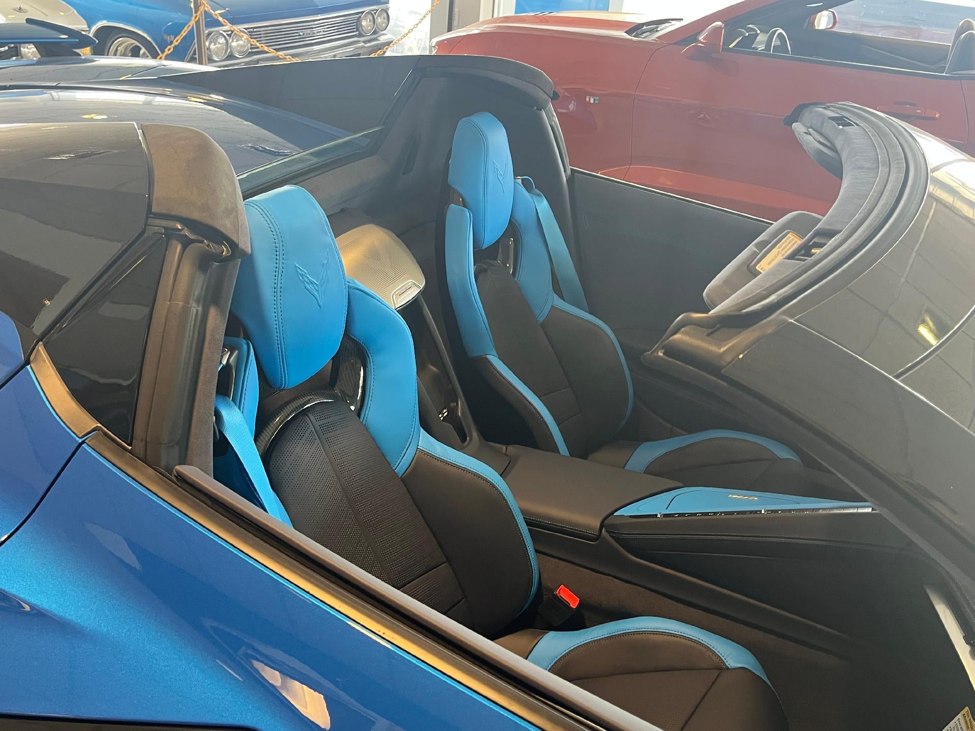 View vehicle photo 6