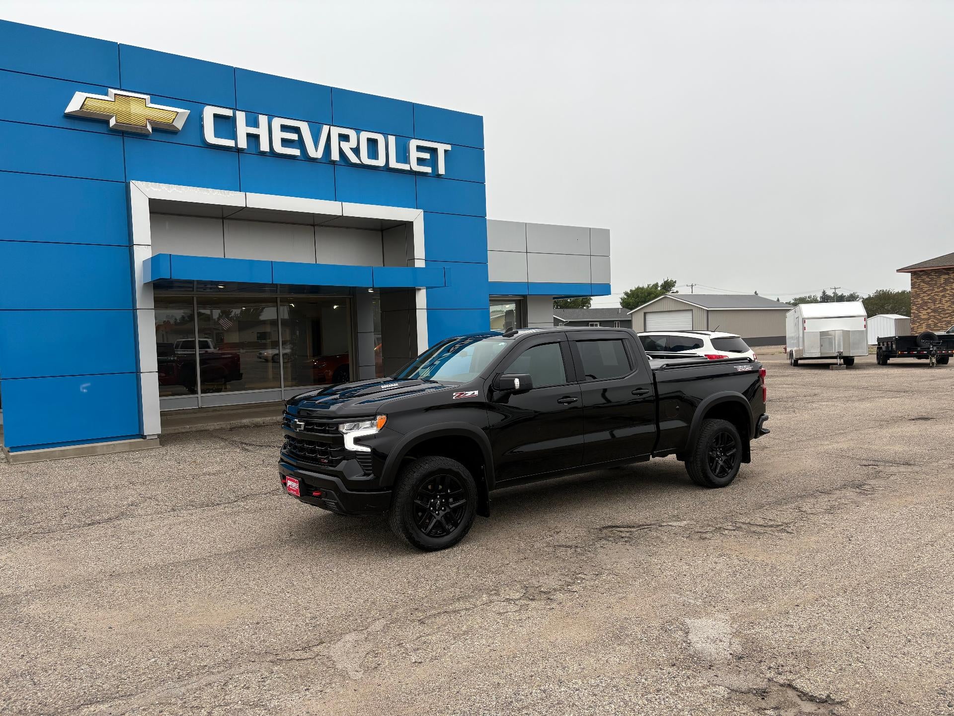 View vehicle photo 2
