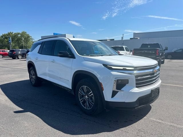 Summit White 2026 Chevrolet Traverse SUV / Crossover Four-Wheel Drive Automatic