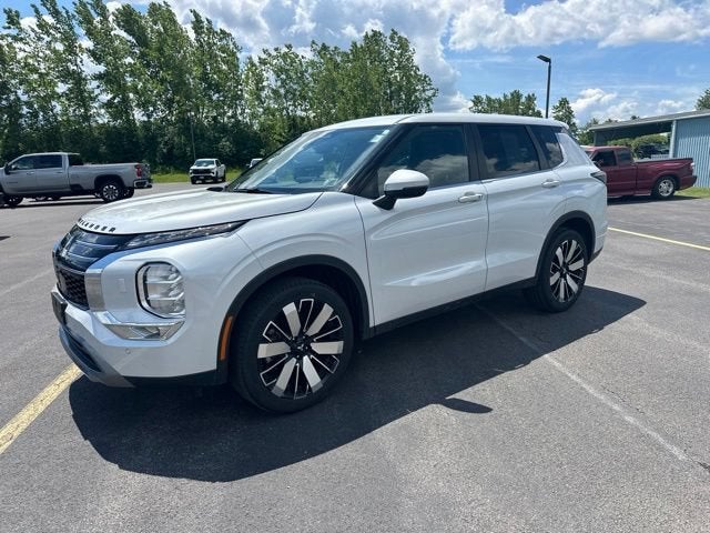  2025 Mitsubishi Outlander SUV / Crossover Front-Wheel Drive Continuously Variable Transmission