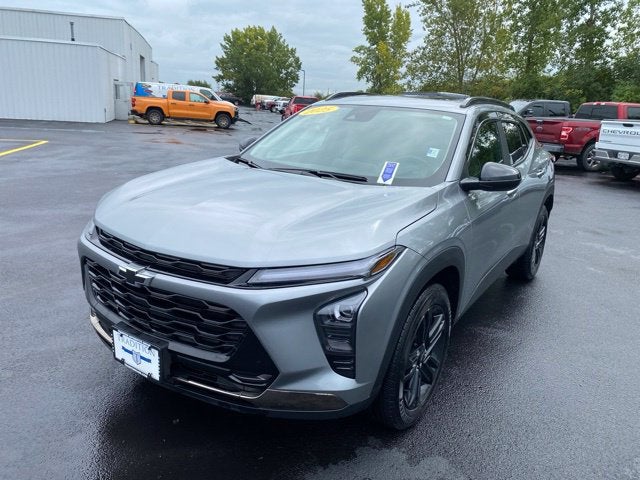 Sterling Gray Metallic 2025 Chevrolet Trax SUV / Crossover Front-Wheel Drive Automatic