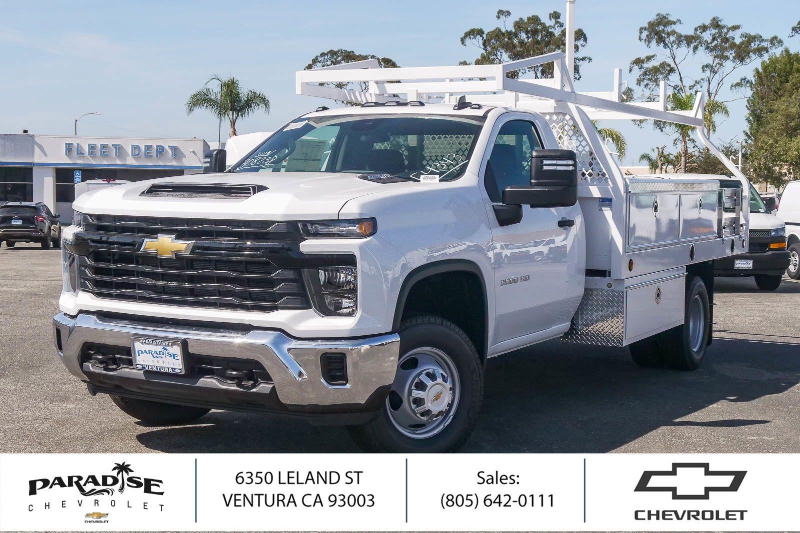 Summit White 2026 Chevrolet Silverado 3500HD Chassis Pickup Truck 4X2 Automatic