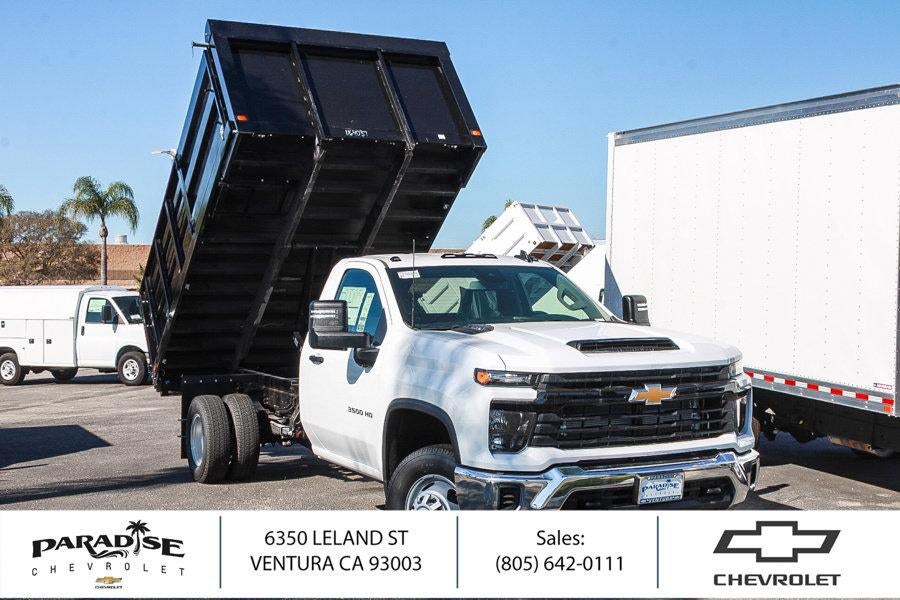 Summit White 2026 Chevrolet Silverado 3500HD Chassis Pickup Truck Four-Wheel Drive Automatic