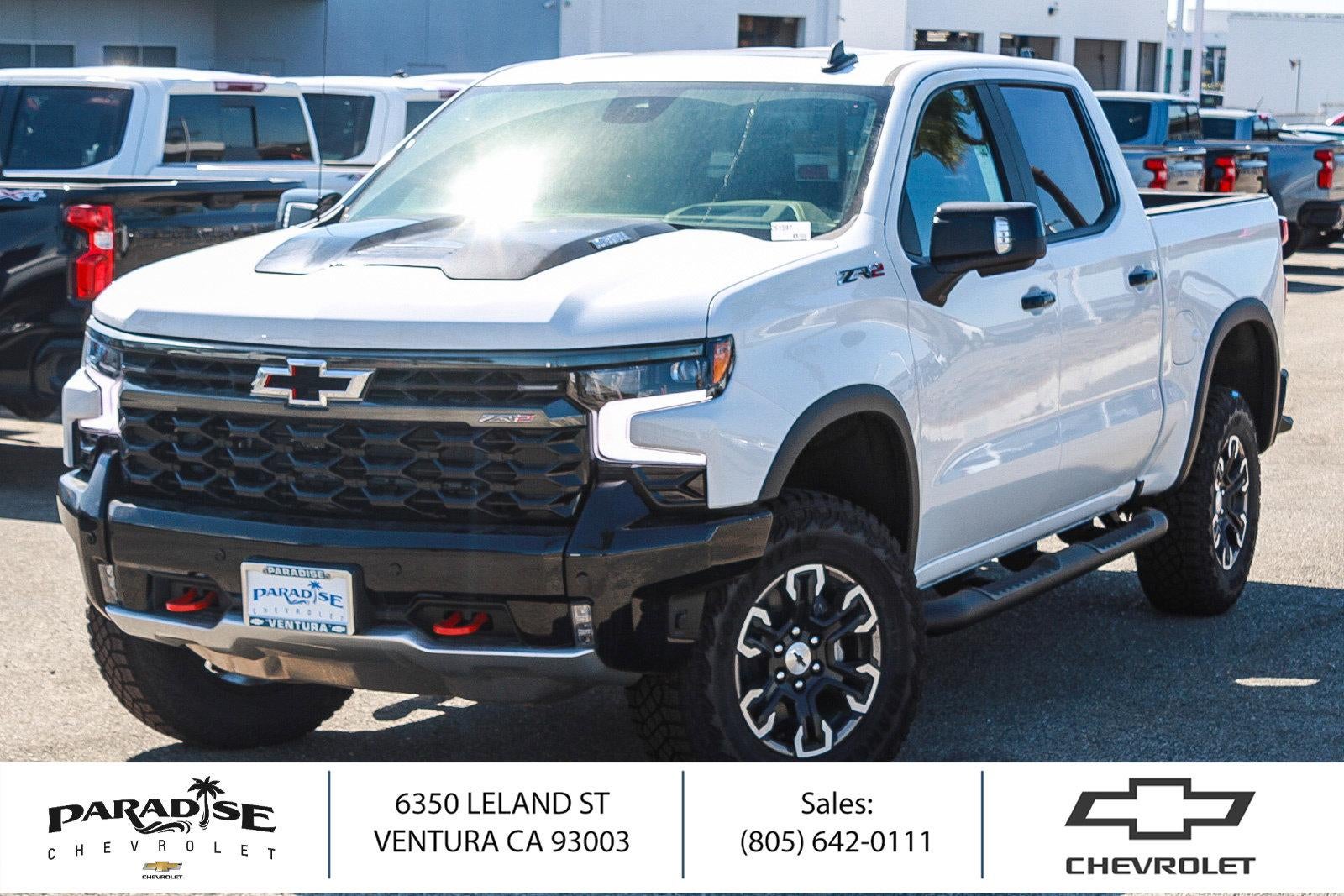 Summit White 2026 Chevrolet Silverado 1500 Pickup Truck Four-Wheel Drive Automatic