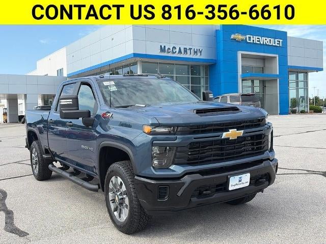 Lakeshore Blue Metallic 2026 Chevrolet Silverado 2500HD Pickup Truck Four-Wheel Drive Automatic