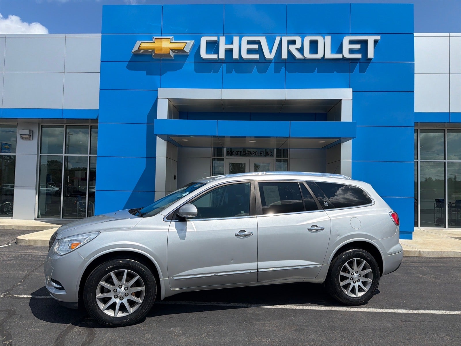 Quicksilver Metallic 2017 Buick Enclave SUV / Crossover Front-Wheel Drive Automatic