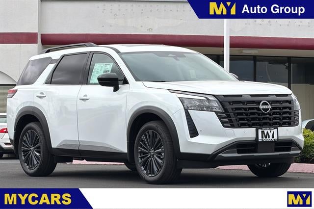 Everest White Pearl Tricoat 2026 Nissan Pathfinder SUV / Crossover All-Wheel Drive 9-Speed Automatic