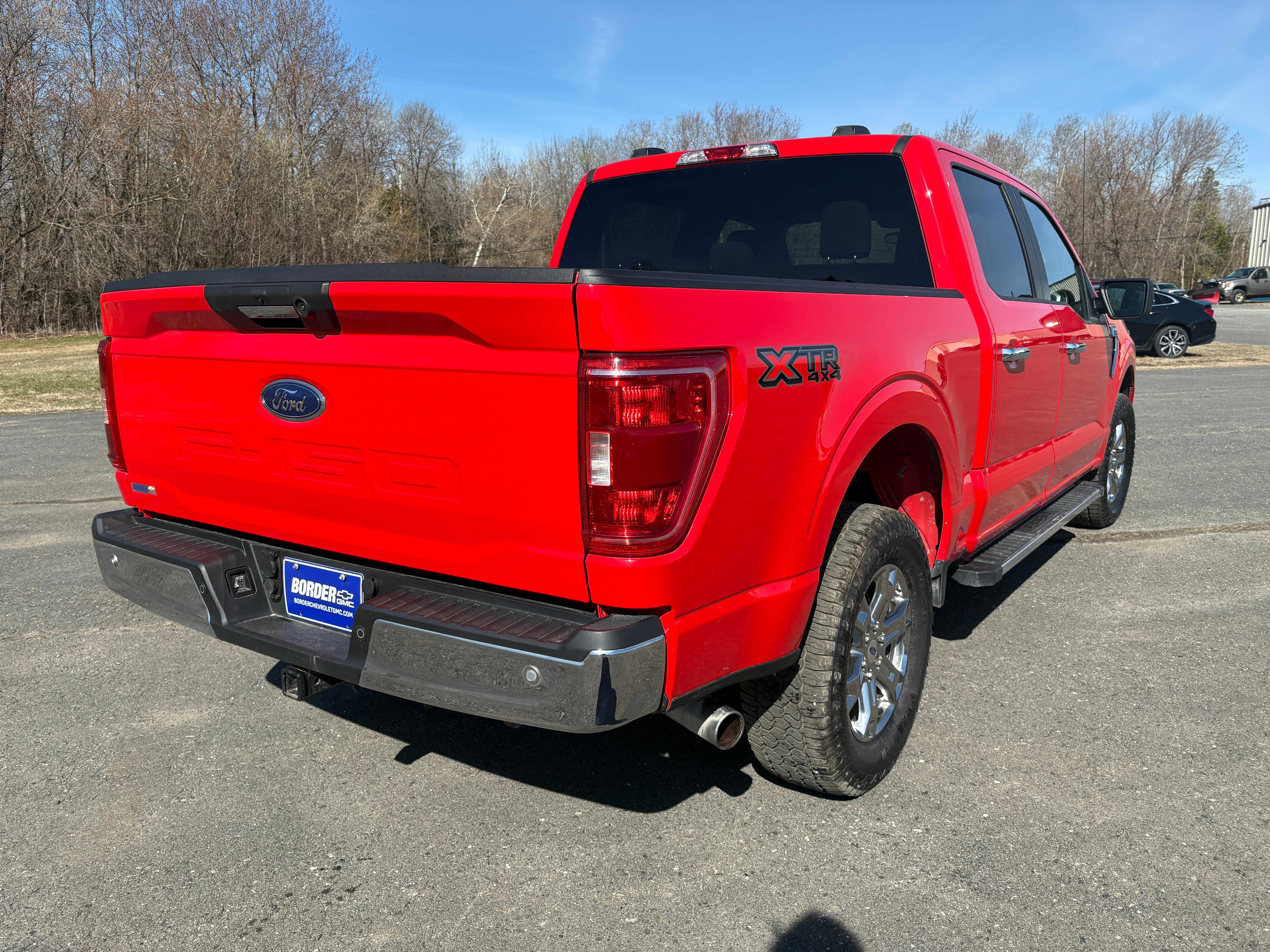View vehicle photo 6